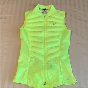 Nike puff running vest women’s size XS